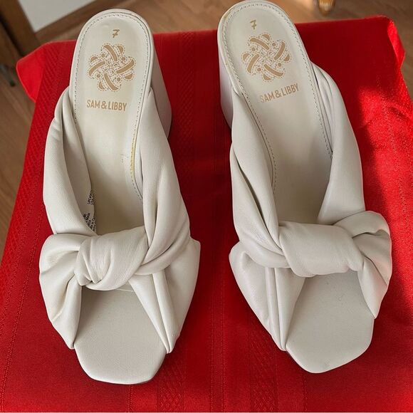 Sam & Libby off white shoes with thick heel new without tags, comfortable, - Picture 5 of 10